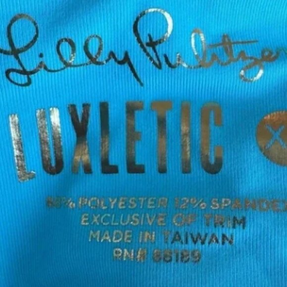 LILLY PULITZER | UPF 50+ Luxletic Weekender Crop Legging in Whisper Blue | XS - Picture 5 of 9